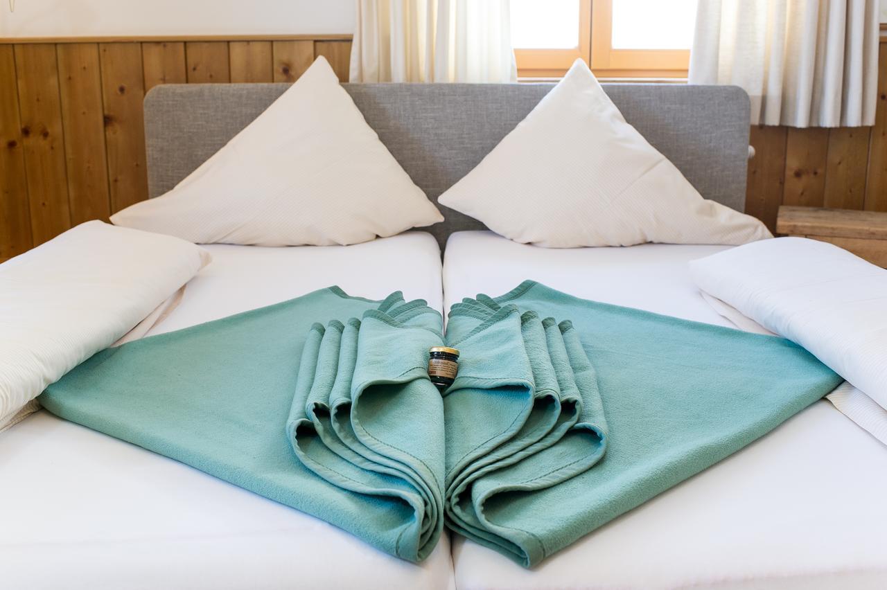 Sattleggers Alpenhof & Feriensternwarte Hotell Greifenburg Eksteriør bilde