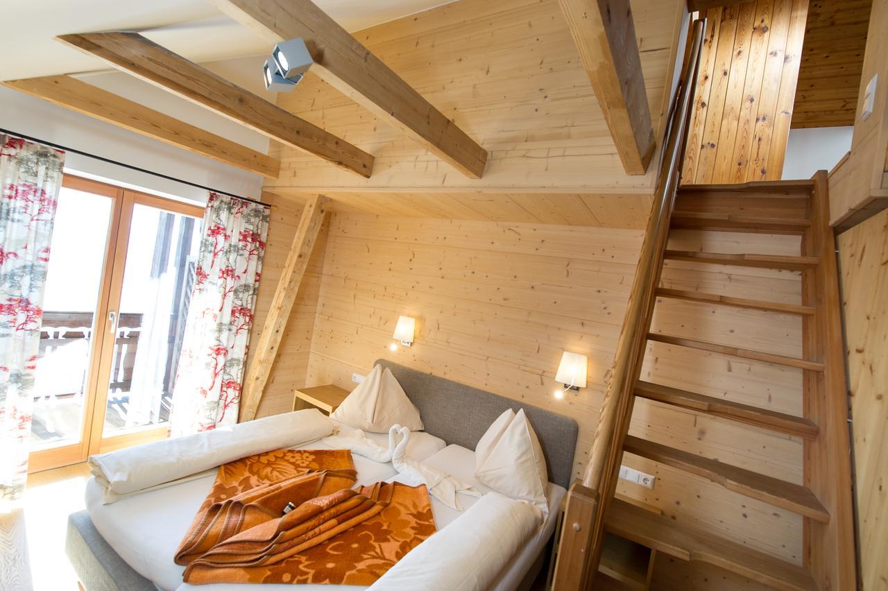Sattleggers Alpenhof & Feriensternwarte Hotell Greifenburg Eksteriør bilde