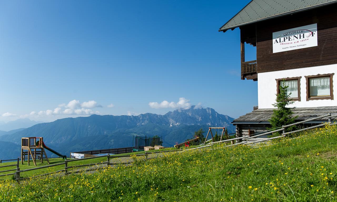 Sattleggers Alpenhof & Feriensternwarte Hotell Greifenburg Eksteriør bilde