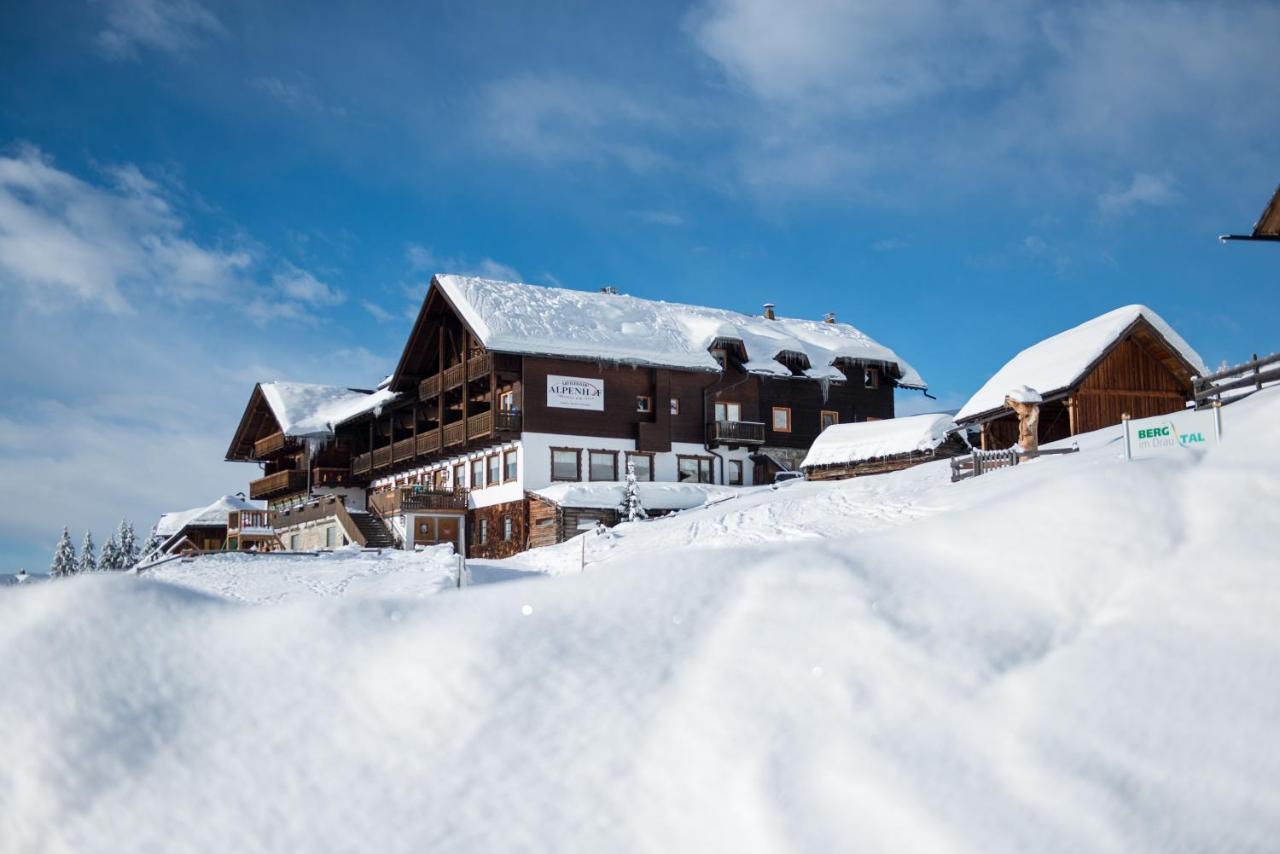 Sattleggers Alpenhof & Feriensternwarte Hotell Greifenburg Eksteriør bilde